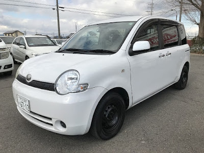 2005 Toyota Sienta