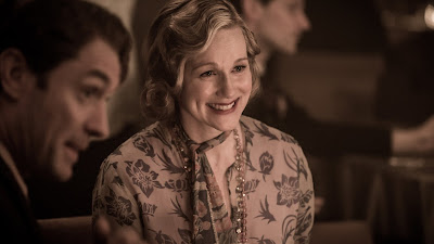 Image of Laura Linney in Genius