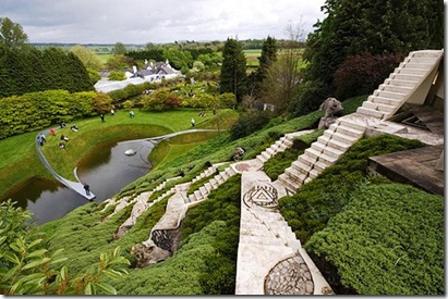 beautiful-gardens-cosmic-speculation-2
