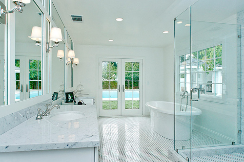 Great Art Decoration White  Bathroom  Design