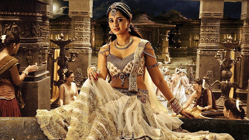 Super and Gorgeous Anushka Shetty