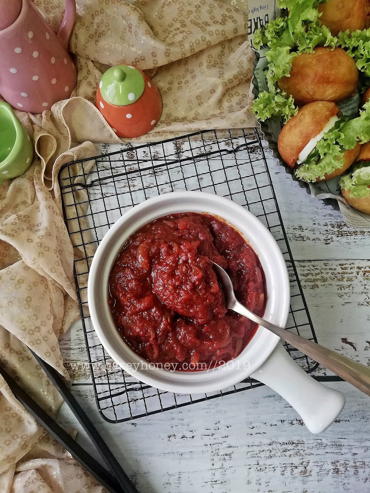 RESEPI TERBAIK PAU SAMBAL ATAU BURGER MALAYSIA YANG GEBU 