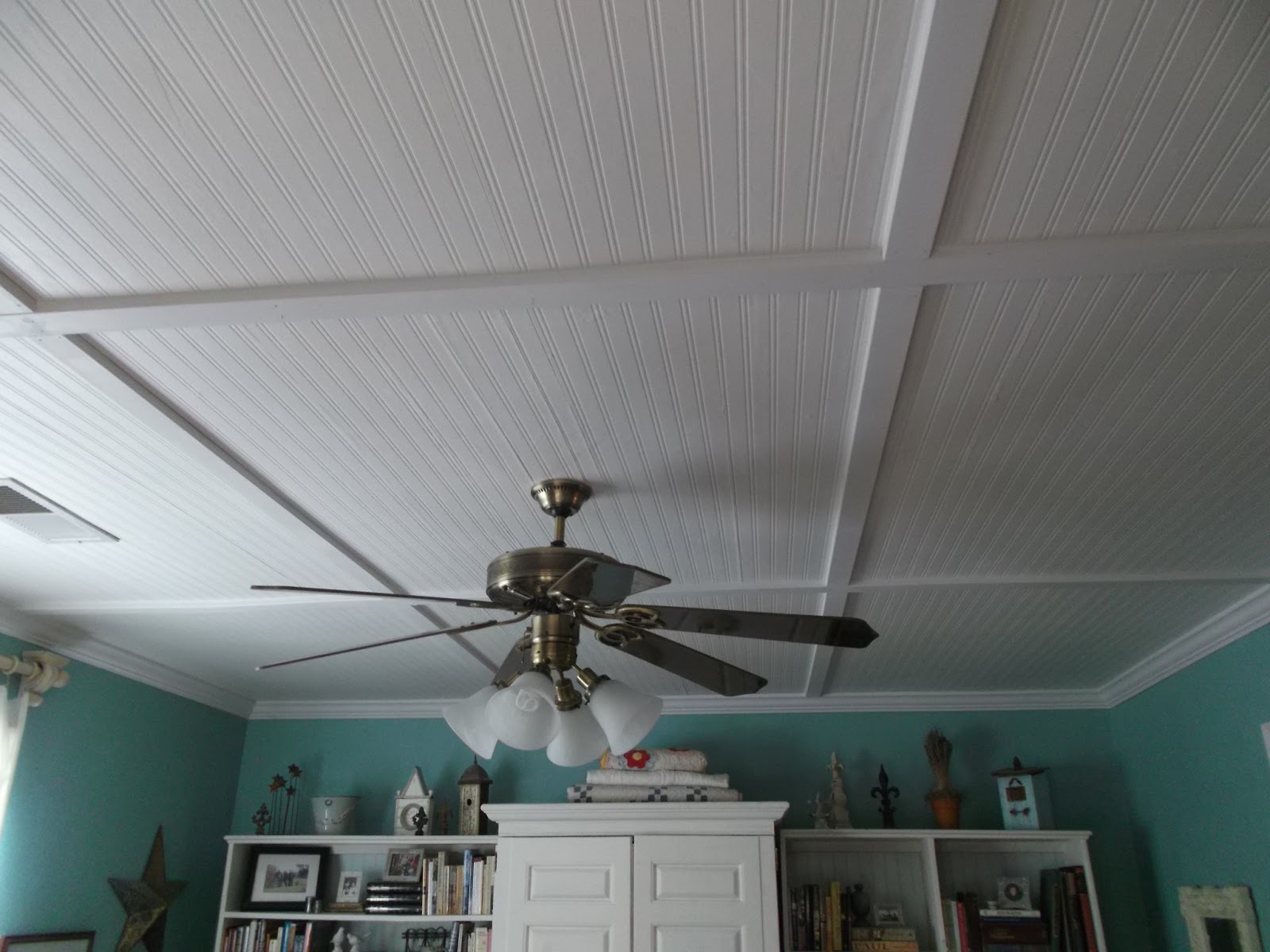 living a cottage life: Beadboard Ceiling