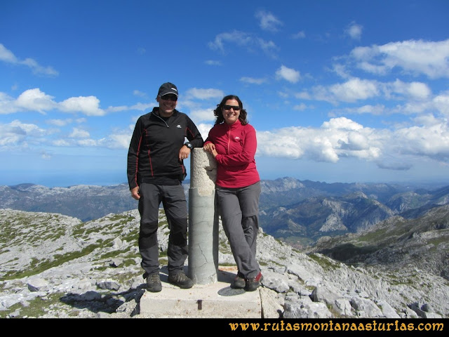 Ruta al Cabezo Llerosos desde La Molina: Cima