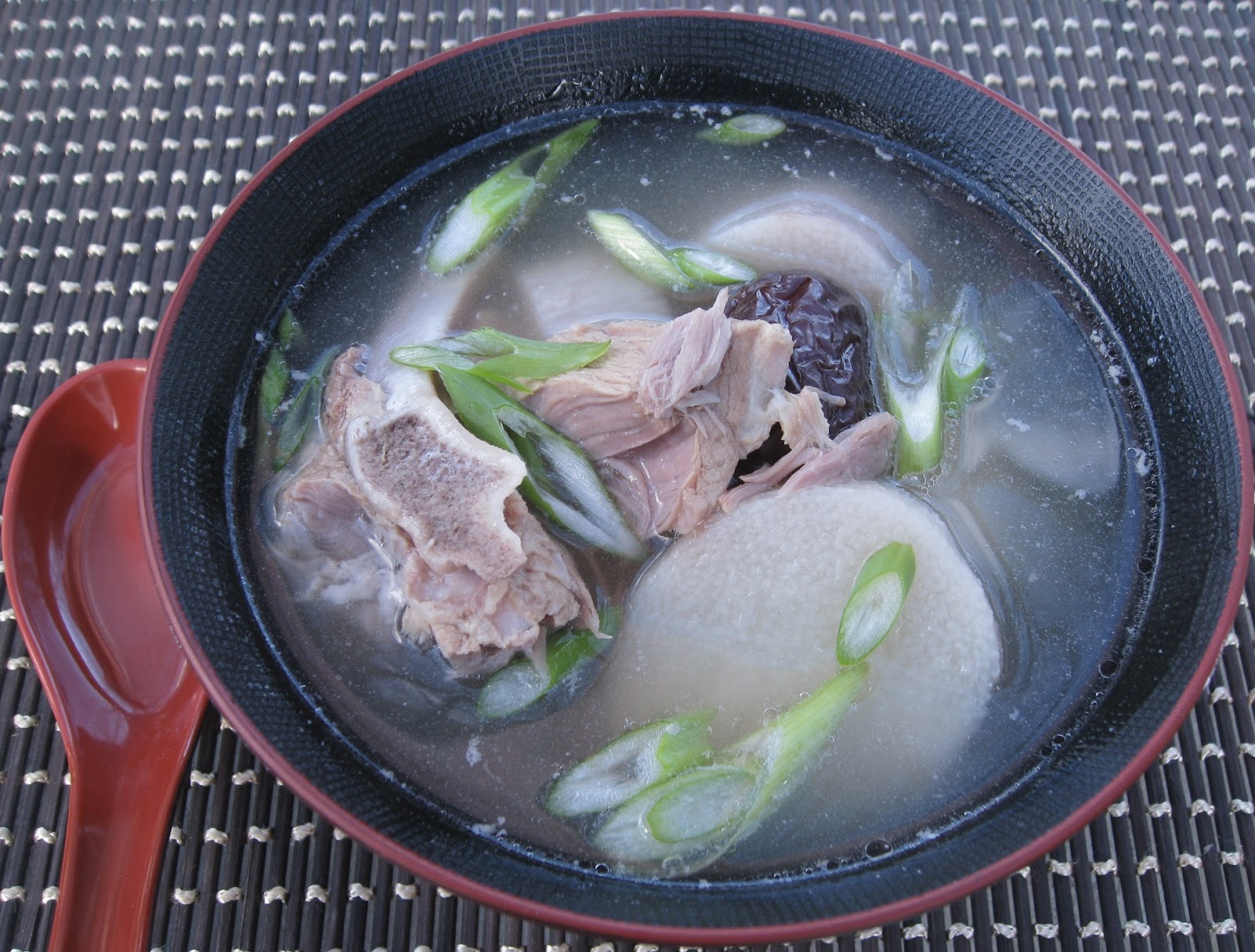 My Asian Kitchen: Huai Shan (Wai San) Root in Pork Rib Soup