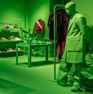 Green mannequin