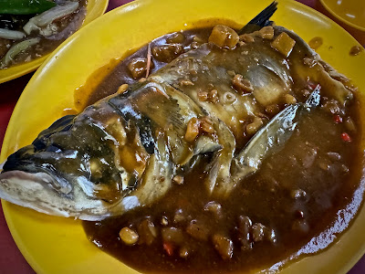 Xing Long Food Stall (興隆菜社), steamed fish head