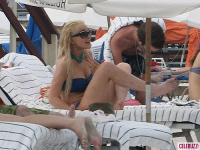 2011 Photos Lindsay Lohan in Miami Beach