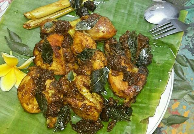 Resepi Ayam Goreng Berempah Daun Kari #3  Resep Enyoi