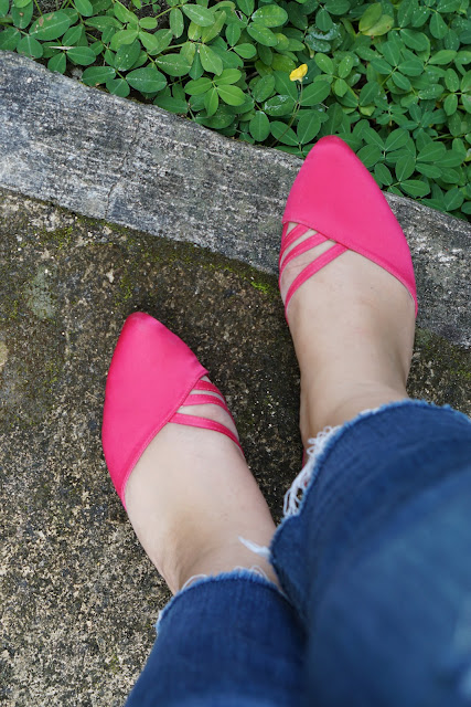 7 Days 1 Shoe : 7 Outfit Ideas  For Hot Pink Shoes