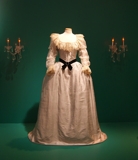 Stanley Kubrick: The Exhibition at TIFF Bell Lightbox in Toronto, culture, film, movies, director, filmaker, art, artmatters,ontario, canada, the purple scarf, melanieps, props, costumes, barry lyndon