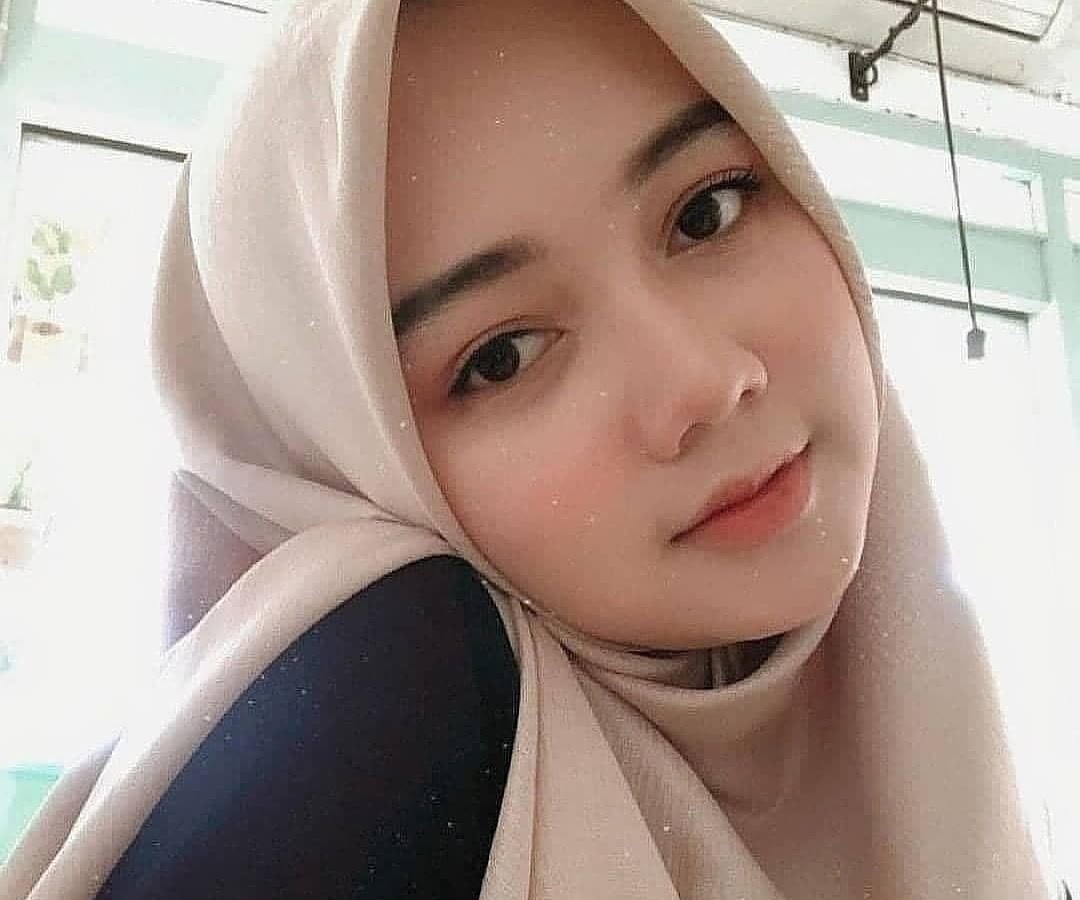 Girl Hijab Dp Fb