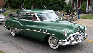 Buick_Eight_Sedan-1951