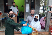  Peduli Warga Terdampak Pandemi Covid-19, PW-AMMDI Kepri Salurkan Bansos