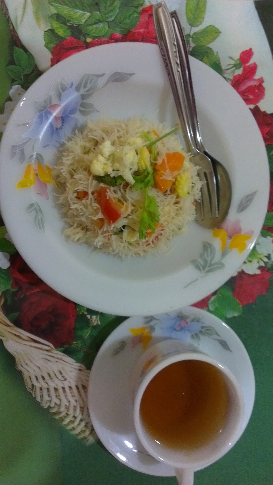 CAHAYA HIDUPKU: Mee Hoon Goreng Sayur Rampai ;-)