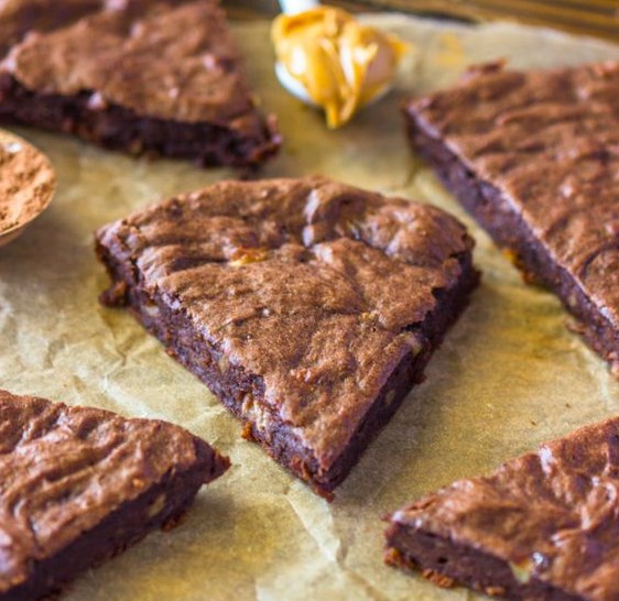 4 INGREDIENT FUDGE PROTEIN BROWNIES (VEGAN, GLUTEN-FREE, PALEO) #Vegan #Veggies