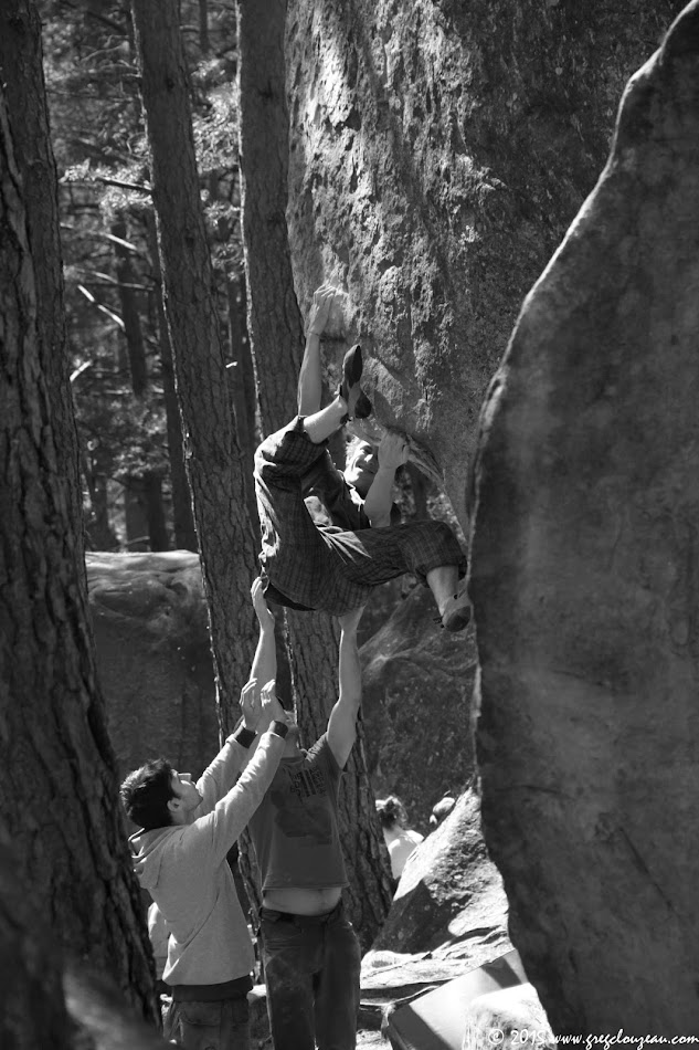 A l'essai dans Miséricorde, 7C, Franchard Cuisinière, Fontainebleau