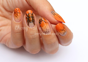 nail art halloween dégradé araignée et toile