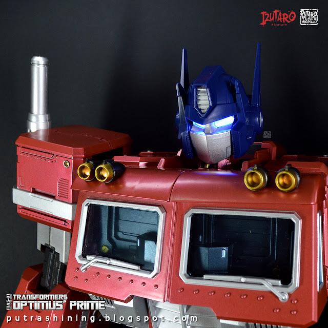 Transformers Optimus Prime | MAS-01 Mega Action Series 18" REVIEW