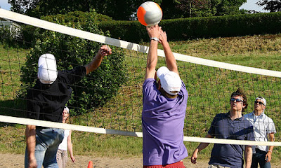 15 Best Male Bonding Activities playing volly ball sport team  men 