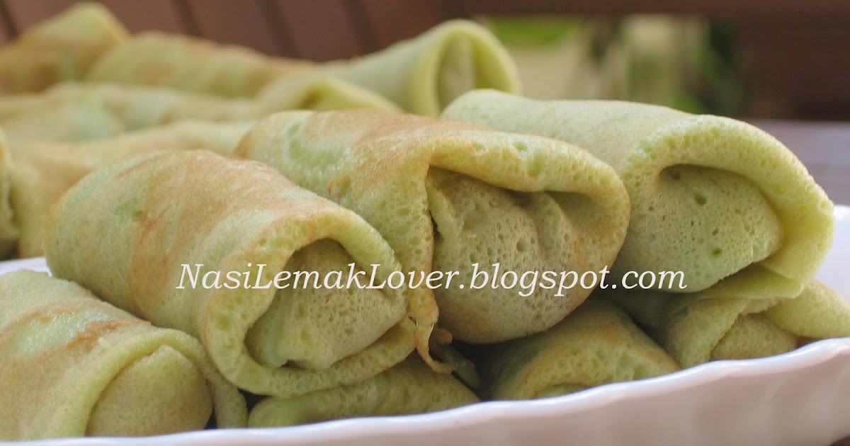 Nasi Lemak Lover: Kuih Ketayap (Crepe with coconut filling)