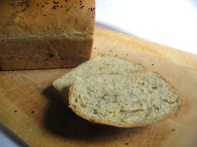 Indian Spiced Bakery-Style Bread