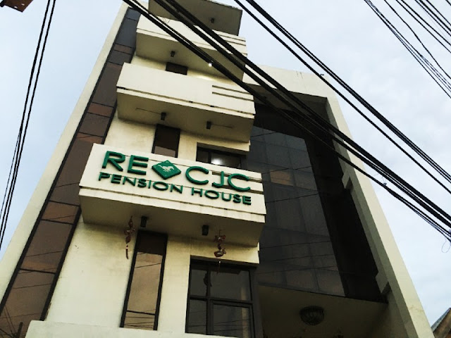 RE-CJC Pension House is a budget friendly accommodation in Cebu. Situated along the road, it is just a few minutes away from Mactan Cebu International Airport.