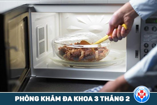 Không bao giờ hâm nóng lại 7 loại thực phẩm này, vì chúng gây nhiễm độc cho bạn