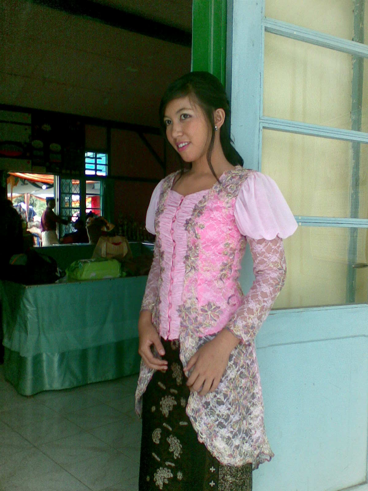 LOVE AND FANTASY Kebaya ala Anak  Muda 