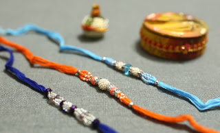 Send rakhi to delhi