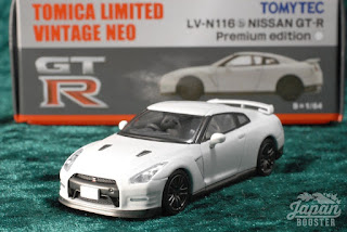 [TOMICA LIMITED VINTAGE NEO LV-N116b 1/64] NISSAN GT-R Premium edition (White)