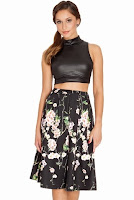 Fusta midi moderna, de culoare neagra, cu imprimeu floral delicat ( )