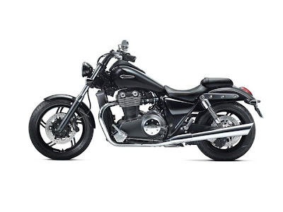 2011 Triumph Thunderbird Storm Pictures