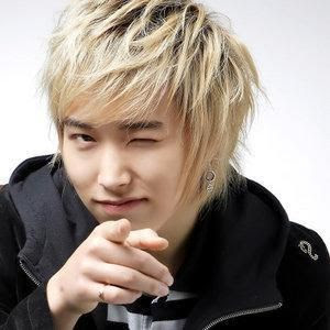 Foto Personil Super Junior Terbaru 2012 [ www.BlogApaAja.com ]