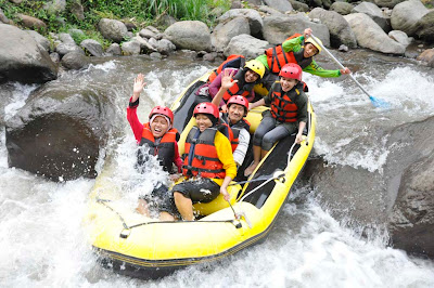 rafting di pacet, http://outboundmalangjatim.blogspot.com/, 085 755 059 965