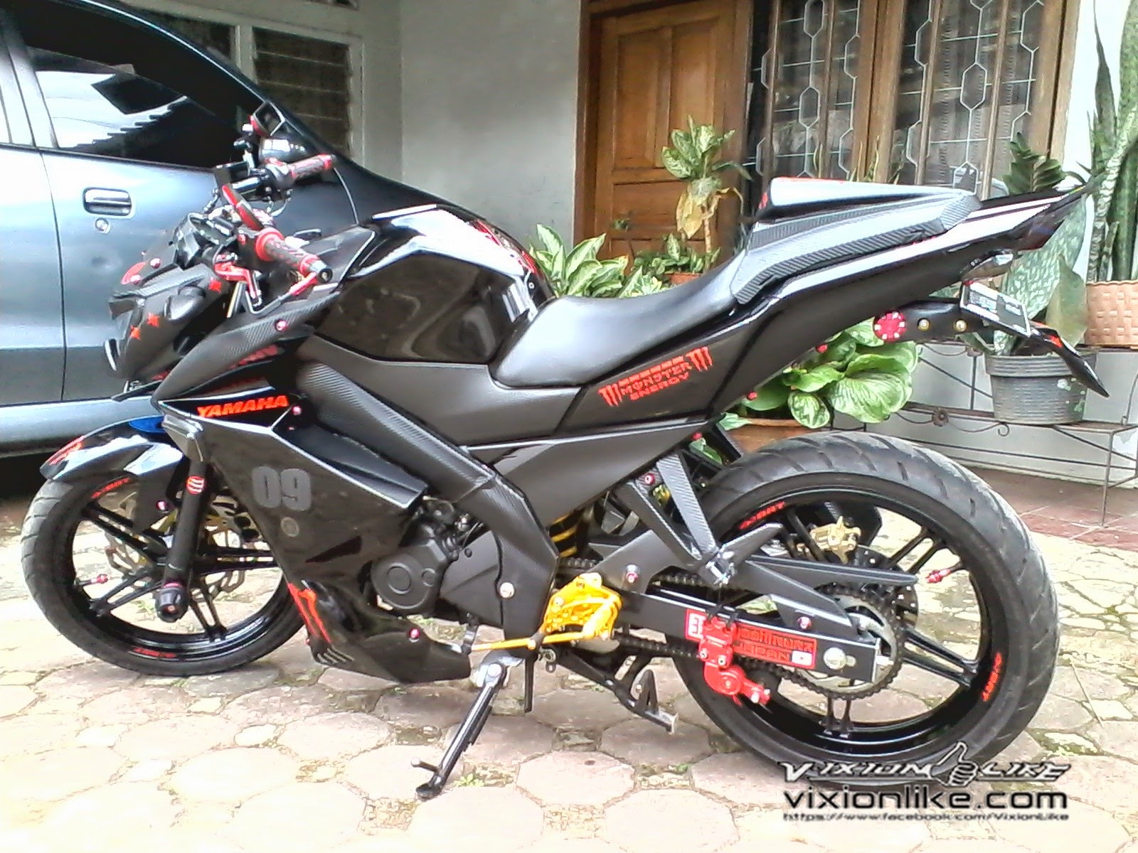 Gambar Modifikasi Motor Vixion Ring 17 Terbaru Earth