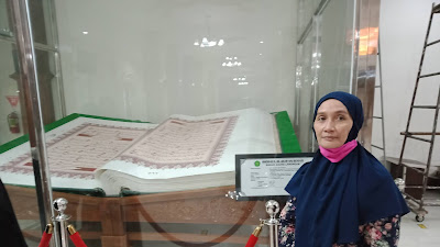 Berwisata Religi di Masjid Agung Lamongan, Mengagumi Mushaf Al Qur'an Ukuran Raksasa