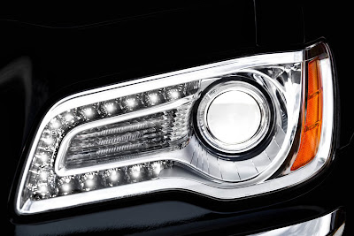 2011 Chrysler 300 Headlight