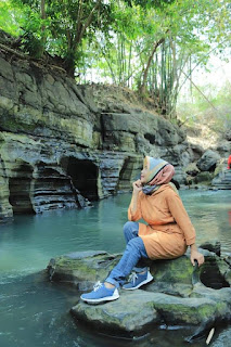 Suasana BATU KAPAL klenggotan bantul