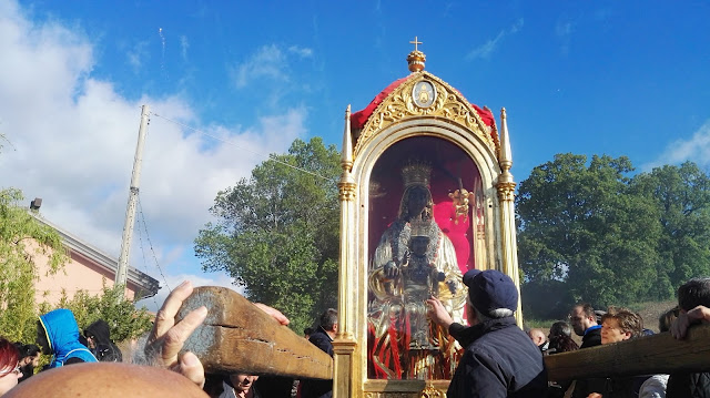 il pellegrinaggio al Monte di Viggiano e il cammino dal nero alla luce