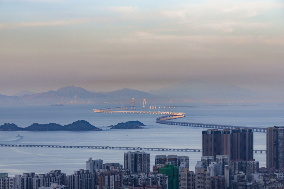 สะพานฮ่องกง-จู่ไห่-มาเก๊า (Hong Kong-Zhuhai-Macao Bridge: HZMB)