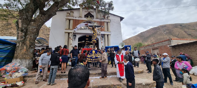 Gestern haben wir das Fest der Kreuzerhöhung in Pitantora Bolivien gefeiert.