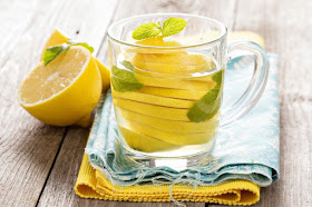 Lemons, being a natural diuretic and a gentle laxative, can reduce the amount of salt retained in your body. 