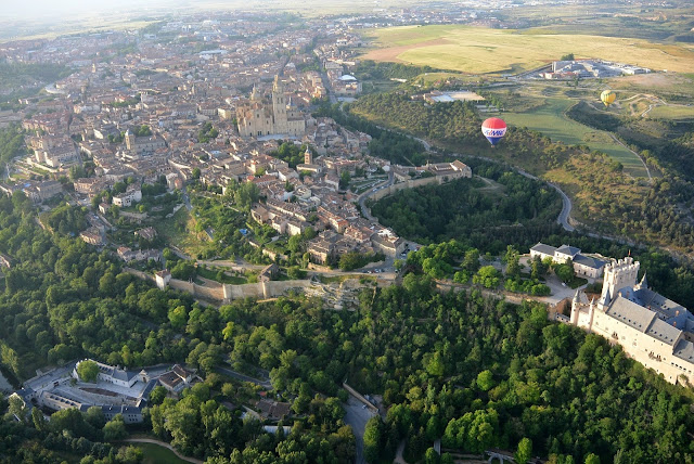 Vuelo globo Segovia Aerotours