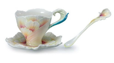 porcelain tea cups