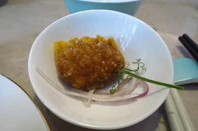 藝 yì by Jereme Leung, fried dumpling