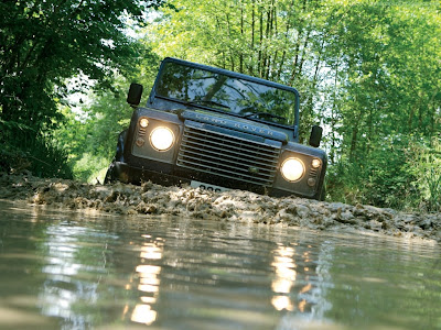 Land Rover Defender Standard Resolution Wallpaper 4