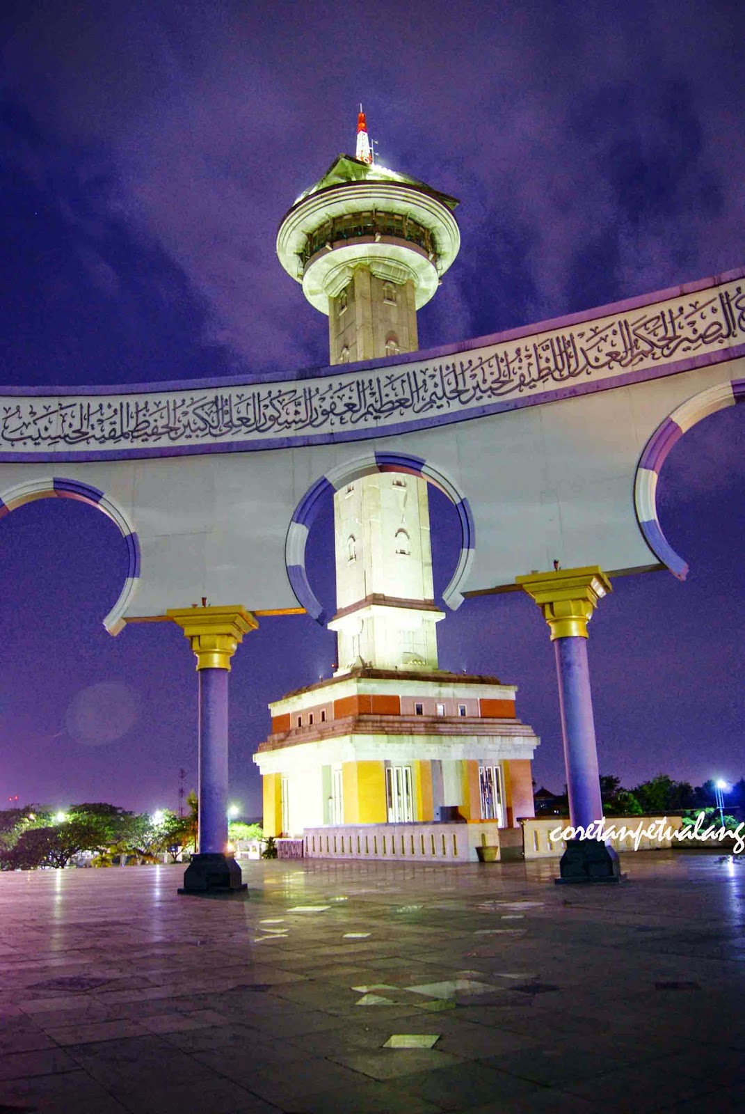 tempat wisata semarang - masjid agung jawa tengah MAJT