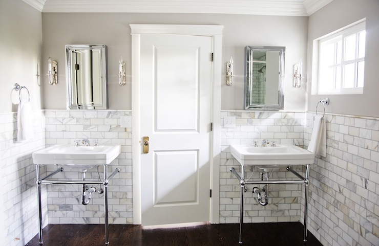 Bathroom Stalking White and Gold Design | Design Manifest