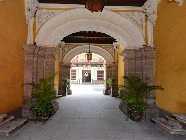 Palacio de Torre Tagle - Zaguán de entrada